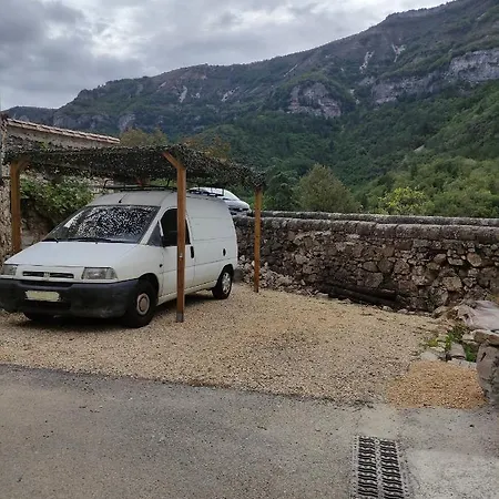 Atypique : La Grotte Appartement