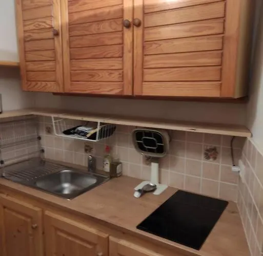 Apartment Atypique : La Grotte *