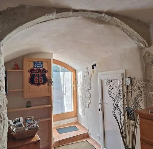 Apartment Atypique : La Grotte Bez-et-Esparon